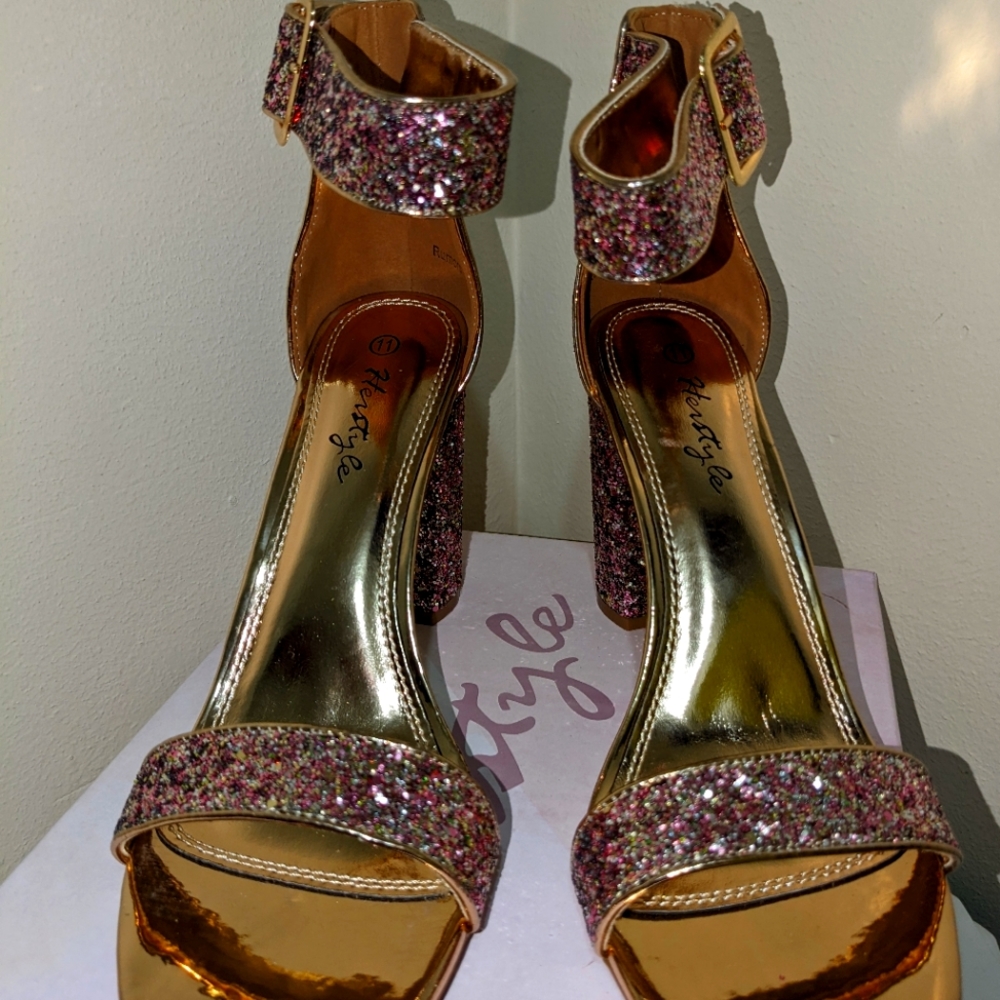 Heritage Glittery Heels size 11